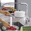 GROHE essence new Keukenkraan - hoog - uittrekbare l uitloop - 2 straalsoorten - chroom 0467941