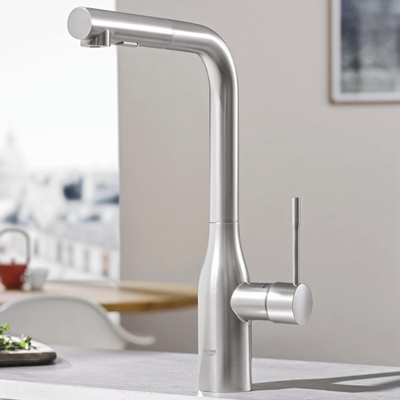 GROHE essence new Keukenkraan - hoog - uittrekbare l uitloop - 2 straalsoorten - supersteel geborsteld