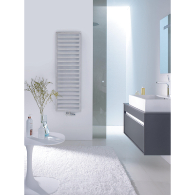 Zehnder Quaro handdoekradiator 140.3x30cm 270watt Staal