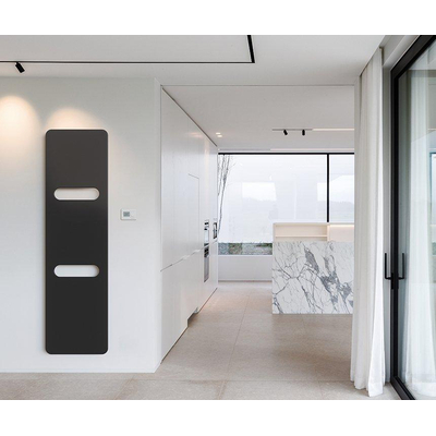 Vasco ONI O-P-EL elektrische designradiator aluminium met handdoekuitsparing 1800x500mm 1000W warm groen (RAL9807)