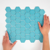 The Mosaic Factory Valencia mozaïektegel 4.3x4.9x0.5cm hexagon turquoise mat voor wand en vloer en voor binnen en buiten vorstbestendig SW382570