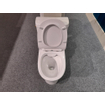 GO by Van Marcke Gustav PACK staand toilet S uitgang 22.5 cm reservoir met Geberit mechanisme 36 L porselein wit met dunne softclose en takeoff zitting SW288422