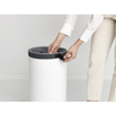 Brabantia Wasbox - 35 liter - kunststof deksel - uitneembare waszak - wit SW767540