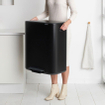 Brabantia Bo Pedaalemmer - 2x30 liter - 2 kunststof binnenemmers - matt black SW439184