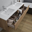 Adema Chaci Badkameronderkast - 140cm - 4 lades - greeploos - wit keramieke wastafel - overloop - 2 wasbakken - 2 kraangaten - eiken SW1171450