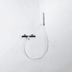Fortifura Calvi Thermostatische badkraan met staafhanddouche, handdouchehouder en gladde doucheslang chroom SW811955