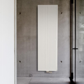 Vasco Carre cpvn-plus radiator 295x1800mm n10 as=1188 1097w wit ral 9016 + Handdoekhouder 2.4x6.5cm voor radiator Carré chroom + Design ventielthermostaat haaks verchroomd SHOWROOMMODEL