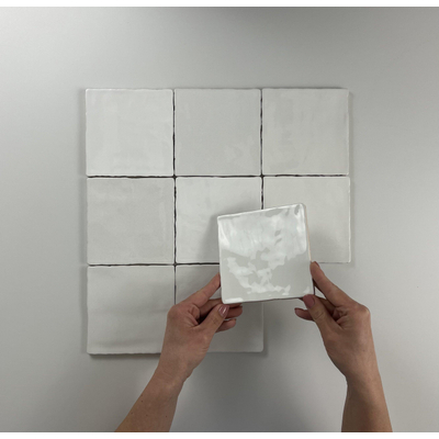 By Goof Moos White glans handvorm 13x13