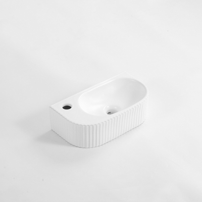 QeramiQ Blend Fontein - 40x22x12cm - Links - Geribbeld - halfrond - 1 kraangat - Keramiek - Wit Mat