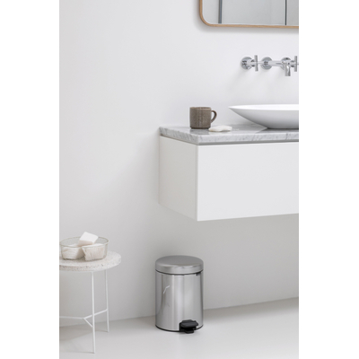 Brabantia NewIcon Pedaalemmer 2 X 2 Liter Met 2 Kunststof Binnenemmers Brilliant Steel