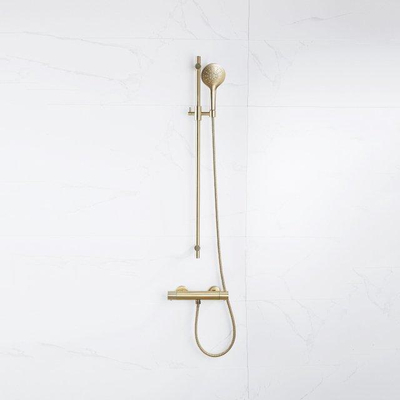 Fortifura Calvi douchekraan met glijstangset met ronde handdouche, gladde doucheslang Geborsteld Messing PVD (Goud)