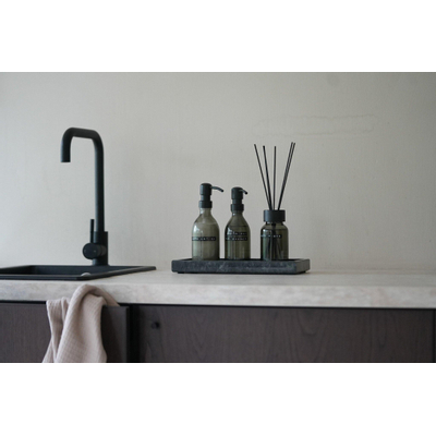 Wellmark Geurstokjes 200ml smokeyblack Dark Amber SMELLS LIKE HOME