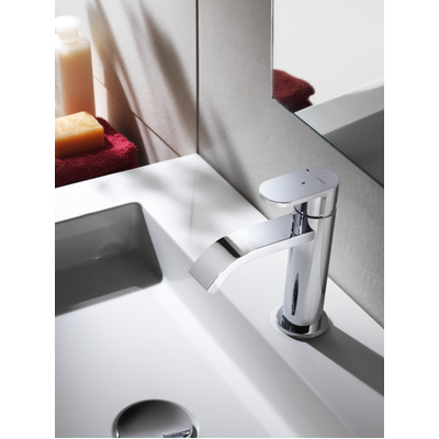 Hotbath Friendo wastafelmengkraan met cascade uitloop zonder waste chroom SHOWROOMMODEL