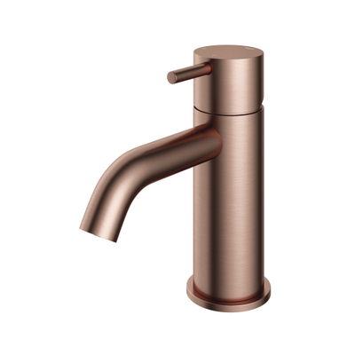 Hotbath Cobber lage wastafelmengkraan met gebogen uitloop zonder waste geborsteld koper PVD SHOWROOMMODEL