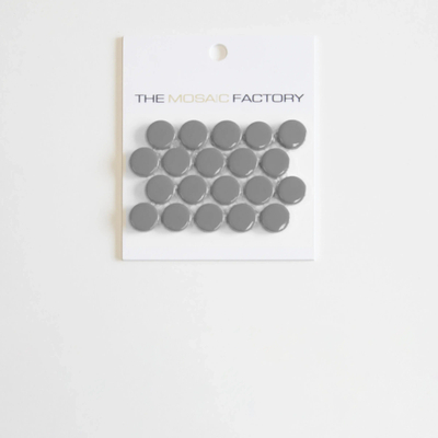 SAMPLE The Mosaic Factory Venice Pennyround mozaïektegel 1.9x0.5cm wandtegel voor binnen en buiten Rond Keramiek Grijs Blauw
