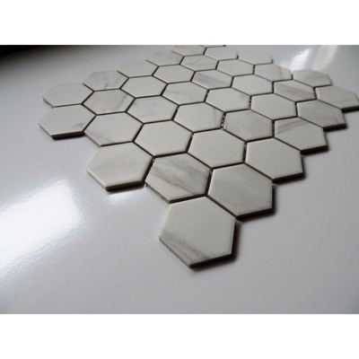 The Mosaic Factory Barcelona mozaïektegel 5.1x5.9x0.6cm voor wand en voor binnen en buiten vorstbestendig zeshoek carrara wit mat