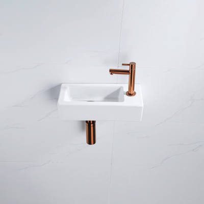 QeramiQ Fuente Fonteinset - 37.5x18.5x9cm - keramiek - kraangat rechts - fonteinkraan geborsteld koper - afvoerplug - verlaagd sifon - Glans wit