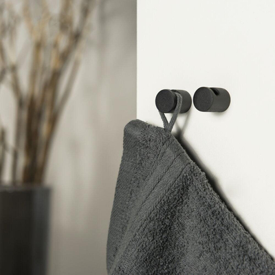 Tiger Bold Haak klein Zwart (2 stuks) 1.9x1.9x2.4cm