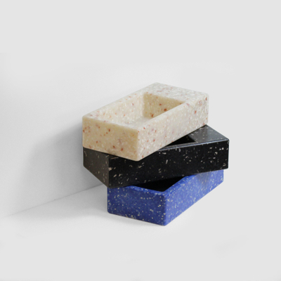 Clou Flush 3 fontein - 36x18cm - rechts - gerecycled PE - heelal zwart incl. plug - OUTLET UDEN