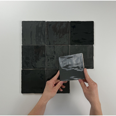 By Goof Moos Anthracite glans handvorm 13x13