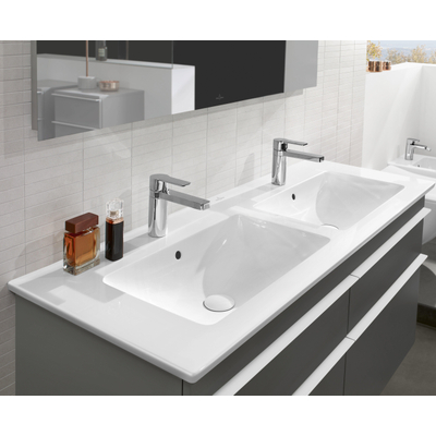 Villeroy & Boch Venticello Wastafel - 130x50cm - 2 kraangaten - overloop - ceramic plus - wit