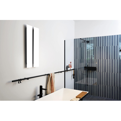 Instamat Voletti elektrische radiator - 18x100cm - 135watt - met korte bevestiging (7cm) - staal wit