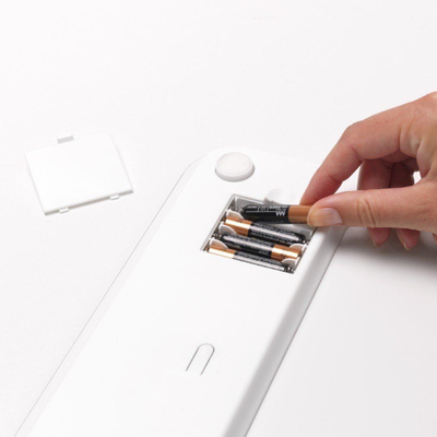 Brabantia ReNew Personenweegschaal - tot 180kg - batterijen - wit