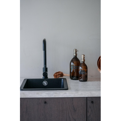 Wellmark Handzeep bruin glas messing pomp 500ml tekst MAY ALL YOUR TROUBLES BE BUBBLES Zwart label