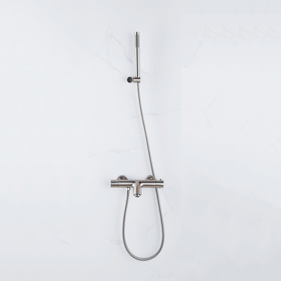 Fortifura Calvi Thermostatische badkraan met staafhanddouche, handdouchehouder en metalen doucheslang Geborsteld RVS PVD (RVS)