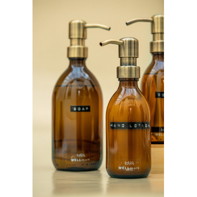 Wellmark Handcreme bruin glas messing pomp 250ml tekst HAND LOTION Black label SHOWROOMMODEL