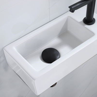 QeramiQ Fuente Fonteinset - 37.5x18.5x9cm - keramiek - kraangat rechts - fonteinkraan zwart mat - afvoerplug - verlaagd sifon - Mat wit