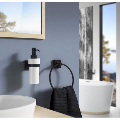 Smedbo House Handdoekring - 17x17cm - mat zwart