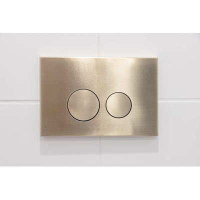 QeramiQ Push Metal Bedieningsplaat - voor Geberit UP320 inbouwreservoir - dualflush - ronde knoppen - metaal - messing geborsteld (goud) OUTLETSTORE
