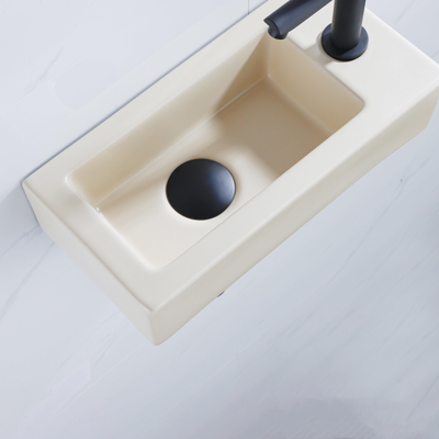 QeramiQ Fuente Fonteinset - 37.5x18.5x9cm - keramiek - kraangat rechts - fonteinkraan zwart mat - afvoerplug - verlaagd sifon - Mat Beige