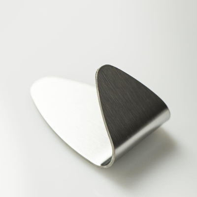 Tiger Haak Oval RVS geborsteld (2 stuks) 3.1x5.2x2.3cm