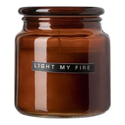 Wellmark Geurkaars Groot bruin glas Cedarwood tekst LIGHT MY FIRE