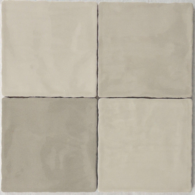 By Goof Moos Grey glans handvorm 13x13