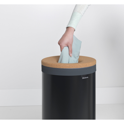 Brabantia wasbox 35 liter met kurkendeksel en uitneembare waszak Zwart